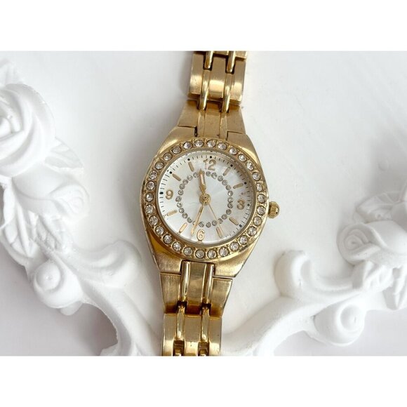 Gold Toned Rhinestone Accented Vintage Vintage Women's Wristwatch 20mm - WORKS! - Picture 3 of 10